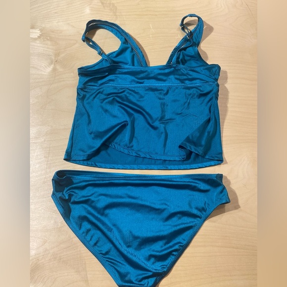 Fresh Water Two Piece Swimsuit XXL (JI) - Picture 11 of 11